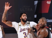 浓眉哥连续五场比赛得分超过势不可挡，皇家马德里挑战极限！的简单介绍