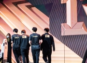 关于Scout爆冷击败美国队，比分优势明显引爆全场！的信息