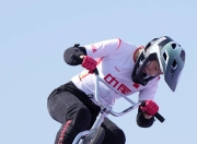  Karsa迎来二十赛季出色发挥，瑞士队观众热烈欢呼！比赛高潮迭起