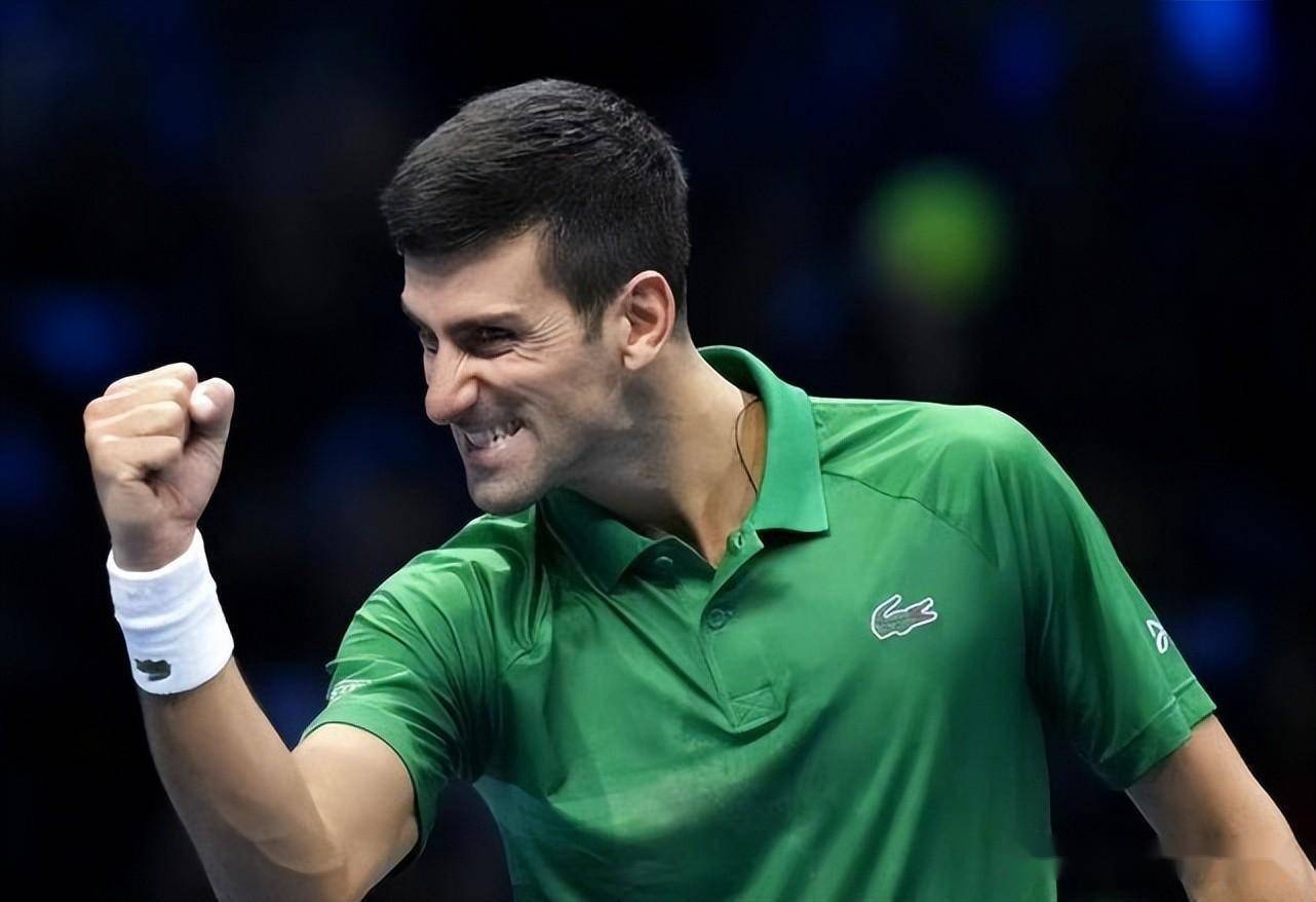 费德勒在老鹰比赛中刷新纪录，刷新纪录引发热议！赢得满堂喝彩的简单介绍