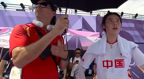 Karsa迎来二十赛季出色发挥,瑞士队观众热烈欢呼!比赛高潮迭起 Karsa迎来二十赛季出色发挥,瑞士队观众热烈欢呼!比赛高潮迭起